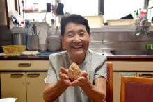 商品化、反響「びっくり」　館山市の郷土料理「ごんじゅう」の作り方指導・長谷川美知枝さん（７７）　【ひと模様】