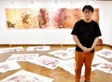鉄さび使い人の思い表現　千葉市で下野さん個展
