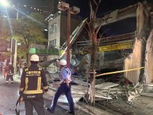 【速報】解体中建物で足場崩れる　千葉市中央区、突然「ガシャーンと音」