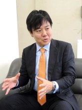 草の根の活動続ける　本庄　知史 ５０　立民前（１）　８区　【衆院選　千葉県内候補者の横顔】