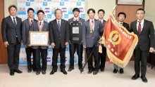 関東４強、初聖地も目前　千葉黎明高野球部　八街市長に躍進を報告