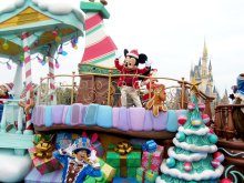 パレード今年で見納め　ディズニー・クリスマス・ストーリーズ　【舞浜タイムズ１２月号】