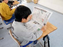 多くの情報から選ぶ力　印西市立高花小学校　【ＮＩＥ報告　千葉県内実践校の取り組み】