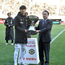 ちばぎんカップ　柏レイソル３年ぶり勝利　ジェフ千葉に３―０　小屋松が２ゴール