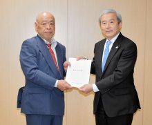 機能強化に「全面協力」　成田・共存共栄を目指す会　ＮＡＡ社長に文書提出