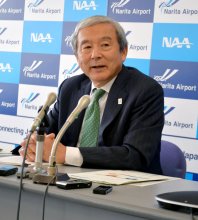 成田旅客５期ぶり４０００万人超　２４年度外国人が最多　日本人回復は１９年度比６割