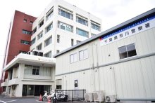 盗撮未遂の疑いで教員逮捕　女子高生のスカートにスマホ、動画撮影しようとしたか　市川署