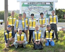 田園「蛍火」夜空舞う　環境保全、ゲンジボタル自生　２５日まで、いすみで観賞会