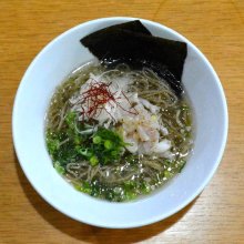 大原の旬魚ぜいたくに　週末限定日替わり一杯　割烹旅館伝九郎（いすみ市）　【房総ラーメン図鑑　ＰａｒｔⅡ】（２）