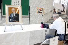 千葉県庁でも長嶋さん追悼　写真前に記帳「太陽のような存在」