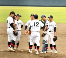 下級生主体で収穫　小金　第１０７回全国高校野球　千葉大会　第４日