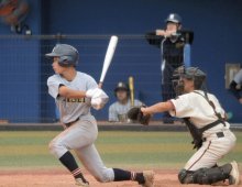 高校初本塁打が満塁弾　明聖・長谷川　第１０７回全国高校野球　千葉大会　第３日