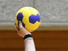 ハンドボール女子　昭和学院３回戦進出　全国高校総体　第１２日