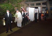 本殿改修、厳かに「遷座祭」　地域信仰の起点、５６年ぶり　市原八幡神社