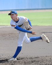 ピンチに好救援　中央学院・神永　第７８回秋季千葉県高校野球　決勝