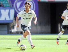 ジェフ千葉、昇格へ闘志　柏レイソル逆転優勝に望み　ＶＯＮＤＳ市原３度目の正直　千葉県内３チーム大一番
