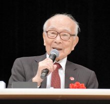 核廃絶高まらぬ機運　日本被団協代表委員、田中さん講演で心境　１年振り返り、にじむ危機感　市川　【戦後８０年ちば】