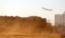 千葉県内強風　成田で着陸地変更相次ぐ　夕方までに計１２便　千葉市は最大２２メートル