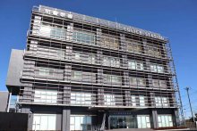 旭の死亡ひき逃げ　２９歳の容疑者逮捕　「怖くなって逃げた」　ネットニュース見て出頭か