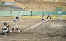 銚子のまちに球春到来　地元２高が恒例親善試合