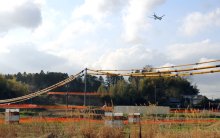 【独自】成田空港新滑走路、開業延期へ　当初予定は２９年３月　用地残り１割、取得難航　地元自治体、産業界に影響も