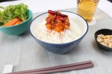 多古米おかず選手権、優秀レシピ商品化　「タベチリ」「キーマカレー」　ＥＣサイトで販売開始
