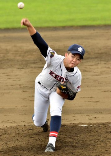 東京学館―千葉経大付　２失点で完投した千葉経大付の渥美＝袖ケ浦市営