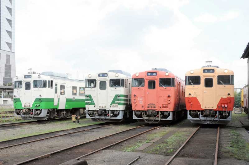 【動画あり】「キハ４０」小湊鉄道カラーに　ＪＲから導入後、塗り替え登場　定期運行前に体験ツアー　市原