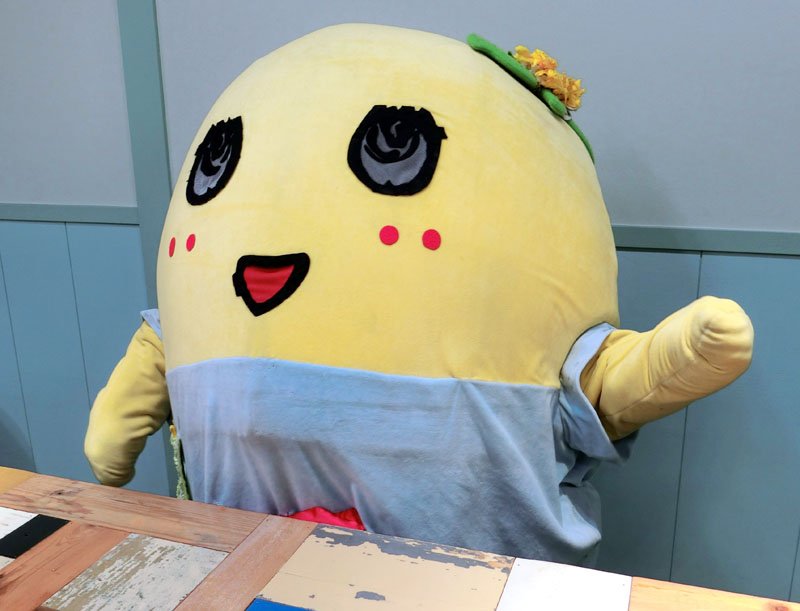 インタビューに答えるふなっしー