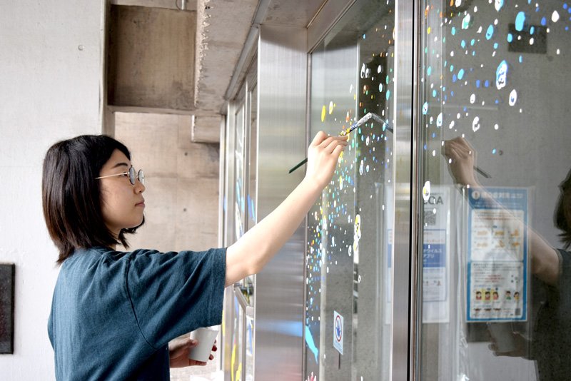 海の魚がウエルカム　旭出身すずきさんアート　千葉県文化会館開館５５周年