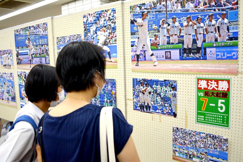 市船ナインの躍動活写　１５年ぶり甲子園で記念展