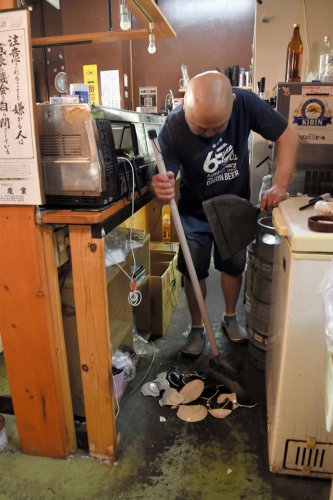 木更津で震度５強　「ベッドが跳ね上がるほど」「歩くの困難」市民、恐怖の朝　通勤時間帯を直撃