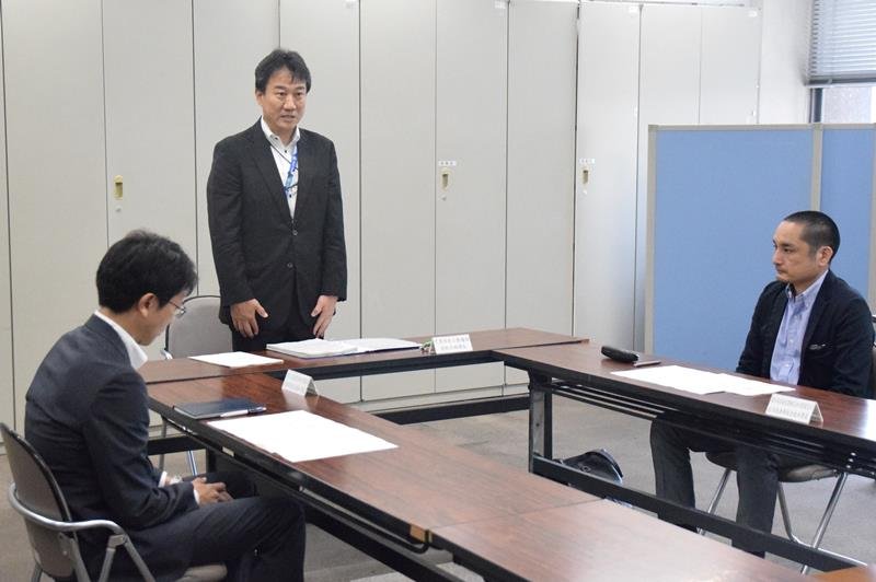 【速報】アクアライン変動料金、７月２２日から試行導入　休日ピーク普通車１２００円へ　上り線、午後８時以降６００円で分散化