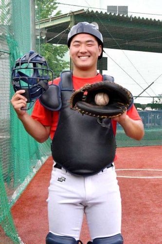 ２年生ながらチームを引っ張る東京学館の千葉ケン志朗＝酒々井町