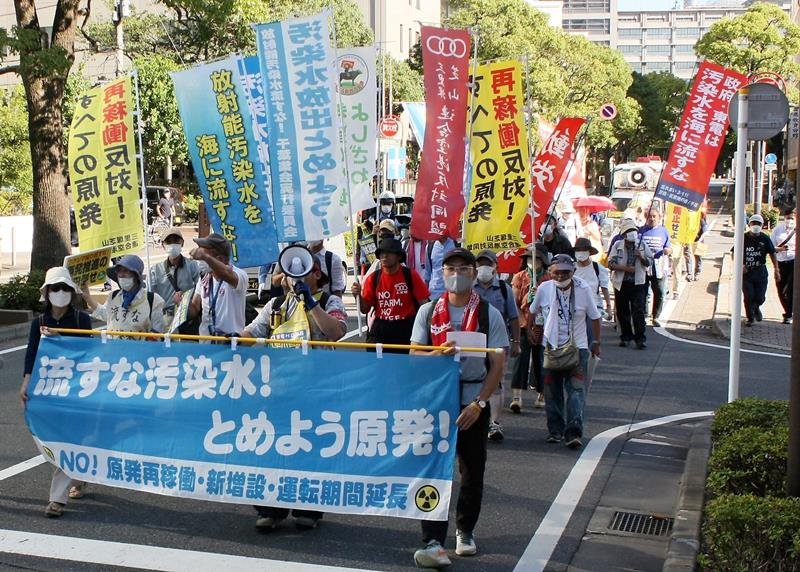 迫る危機、反対訴え　「被ばく牛」飼育吉沢さん　千葉市　脱原発集会で講演　処理水海洋放出