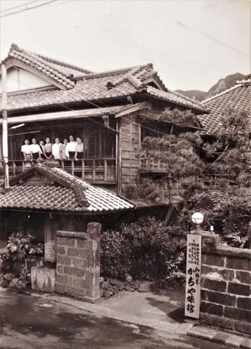 絶景と潮騒に抱かれて　鋸山と海の幸でもてなし　「かぢや旅館」（富津市）　【房総老舗巡り　千葉県誕生１５０周年】（２０）　癒やしの宿