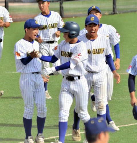千葉商大付、圧巻４ＨＲ　中央学院不屈、大逆転劇　４強出そろう　第７６回秋季千葉県高校野球　第５日
