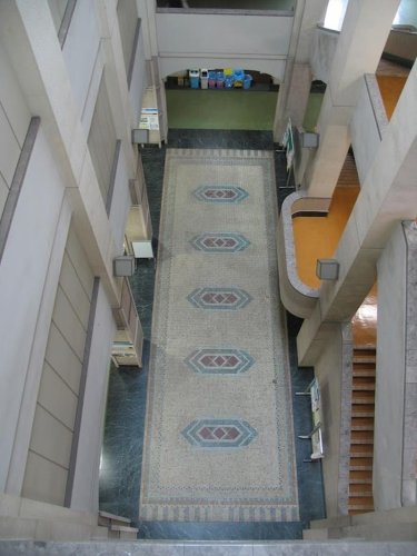 千葉大旧医学部本館　“東洋一”の病院後世に　閉館２年、保存求める声　豪華内装、患者配慮も