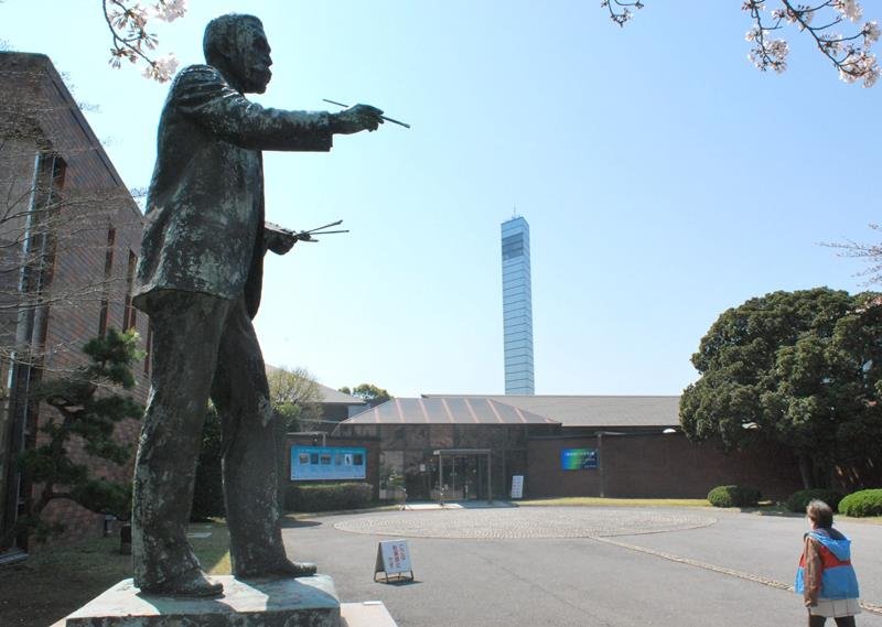県展が開催されている千葉県立美術館