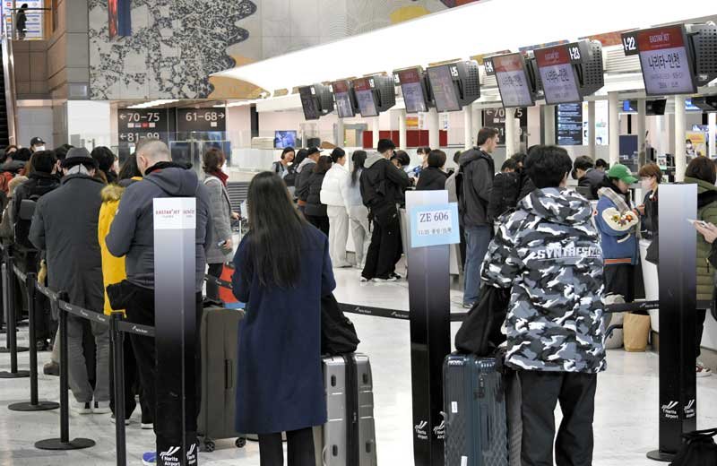 成田空港、出国ラッシュ　水際対策の撤廃後初めての年末年始　１１４万人利用見通し