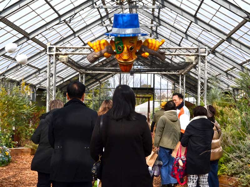 “オズの国”でイチゴ狩り　童話テーマに、温室内で宝探しも　八千代・京成バラ園