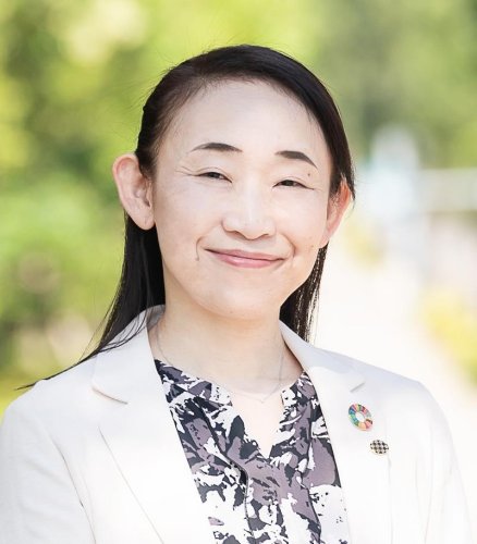 吉田恵美氏