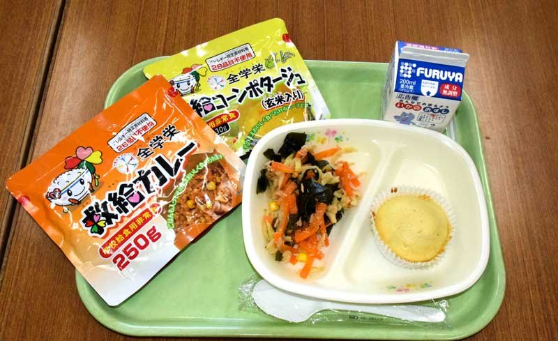 備蓄品使い「防災給食」　津波で校舎浸水を経験の旭・飯岡中など　備えの大切さ学ぶ　【東日本大震災１３年】