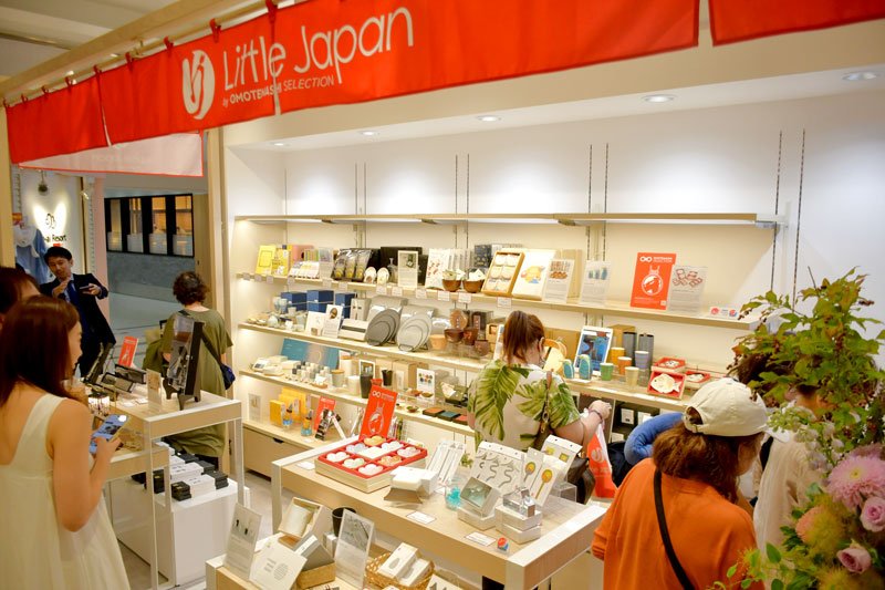 職人技が光る日本各地の産品が並ぶ成田空港の「リトル・ジャパン」＝成田市
