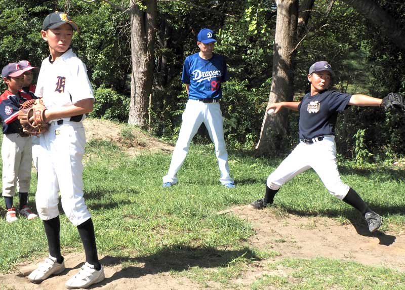 元中日荒木さんら指導　君津で少年野球教室