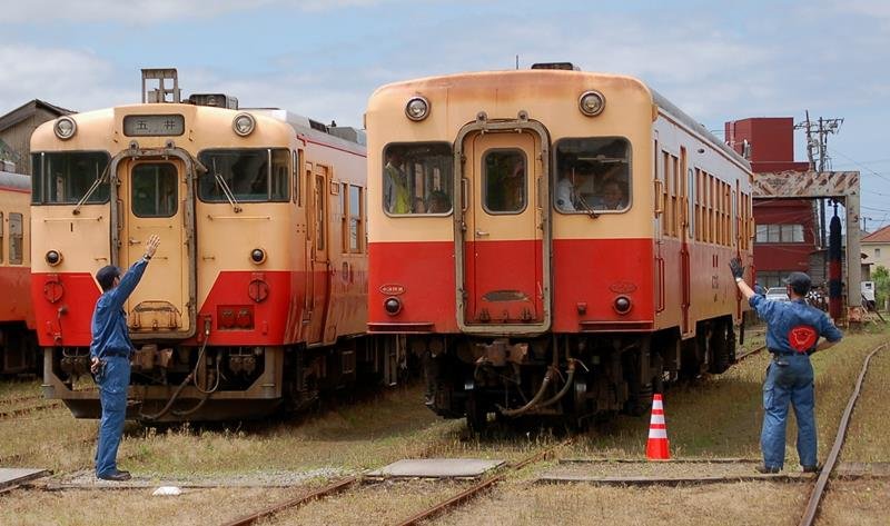【動画あり】キハ２００出発進行！！　開業１００周年で運転体験　市原・小湊鉄道