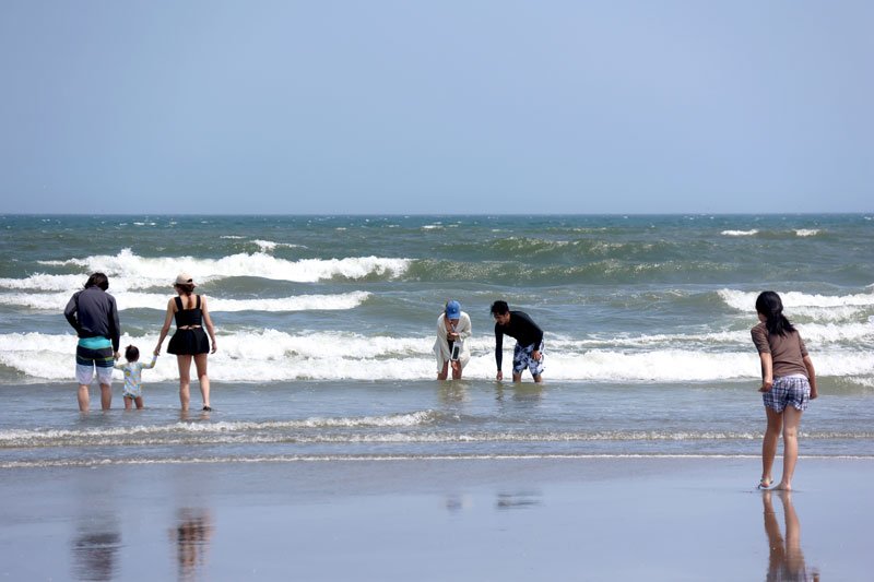 県内最速で開設された片貝海水浴場＝１日、九十九里町