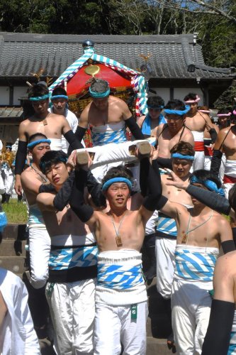 豊穣願い威勢良く　山田神社秋季祭典　いすみ