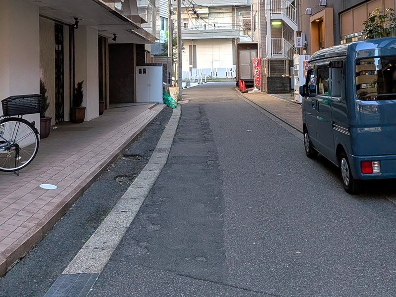 【速報】船橋の路上傷害事件、容疑の２９歳男逮捕　馬乗りになり暴行、血だらけに　被害男性は死亡