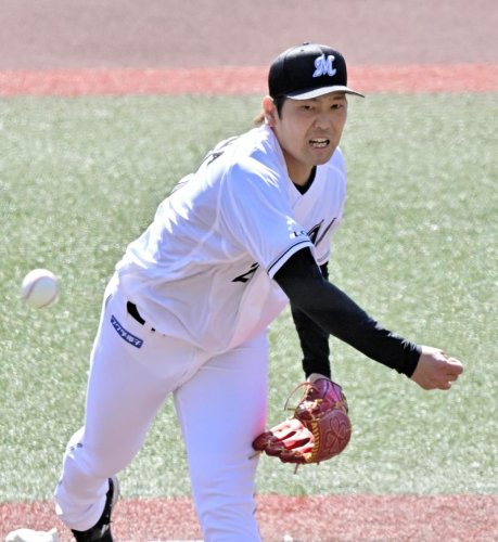 オリックスとのオープン戦に先発し５回３失点の千葉ロッテ・石川柊＝ＺＯＺＯマリン
